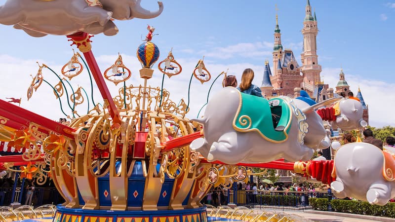 Dumbo the Flying Elephant | Attractions | Shanghai Disney Resort