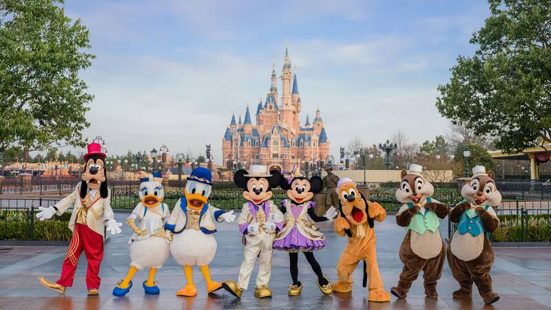 Meet Minnie Mouse And Friends Entertainment Shanghai Disney Resort